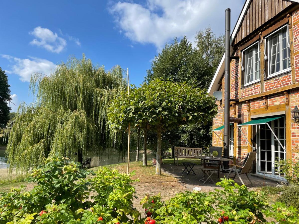 Gemuetliches Fachwerkhaus Am See Mit Kamin Warendorf Exterior foto